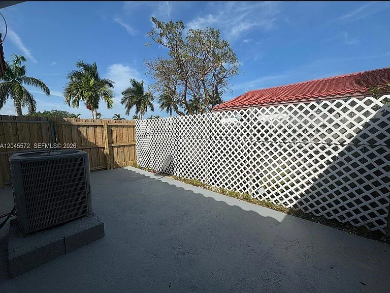 20705 SW 81st Ct #20705 — Photo 3