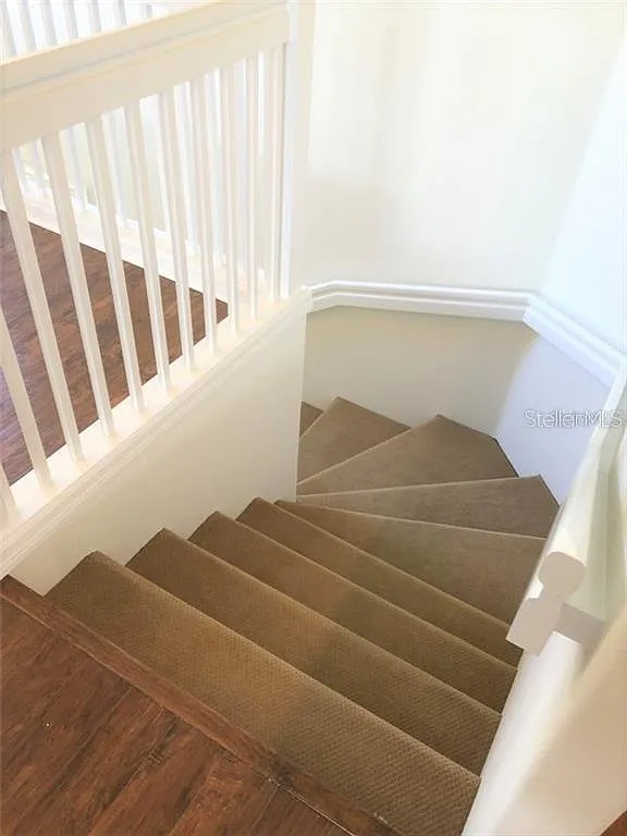 3 bed, 2.0 bath, 2045 sqft, $2,200 — Photo 3