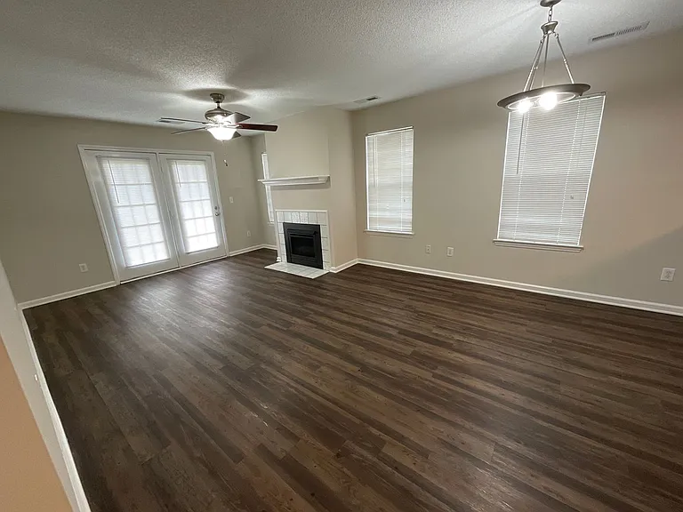 Meridian Park Apartments — Photo 82