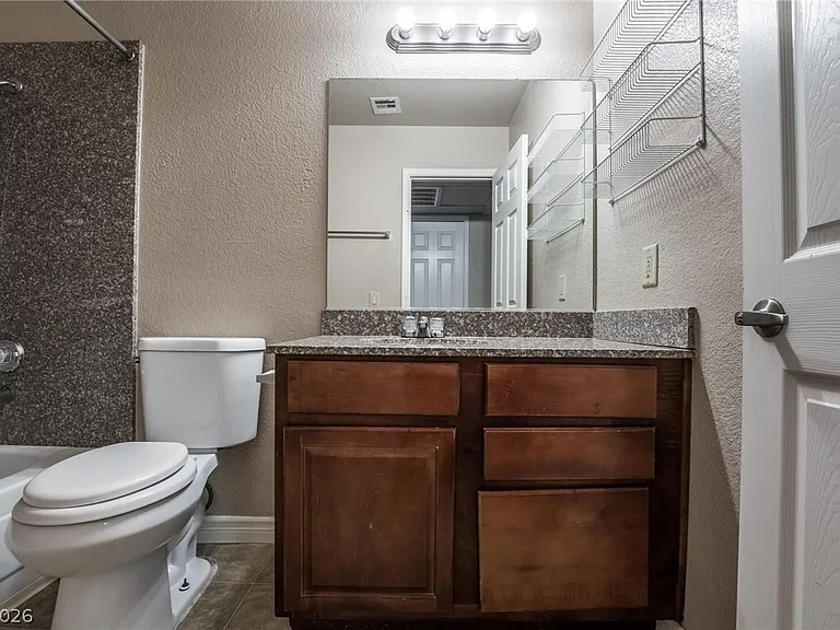 2606 S Durango Dr #256 — Photo 9
