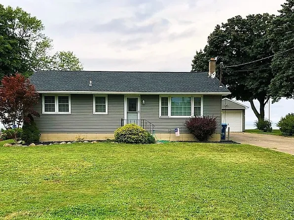 380 Roat Dr, Angola, NY 14006