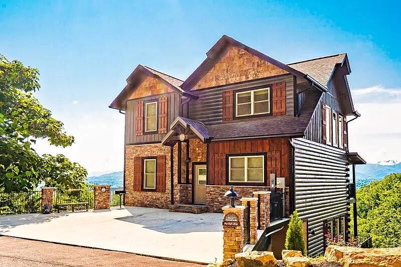 1st image of 3224 Legacy Vista Dr