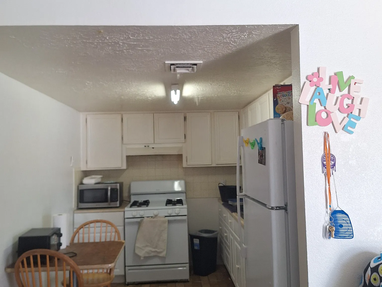 2 bed, 700 sqft, $1,100 — Photo 1