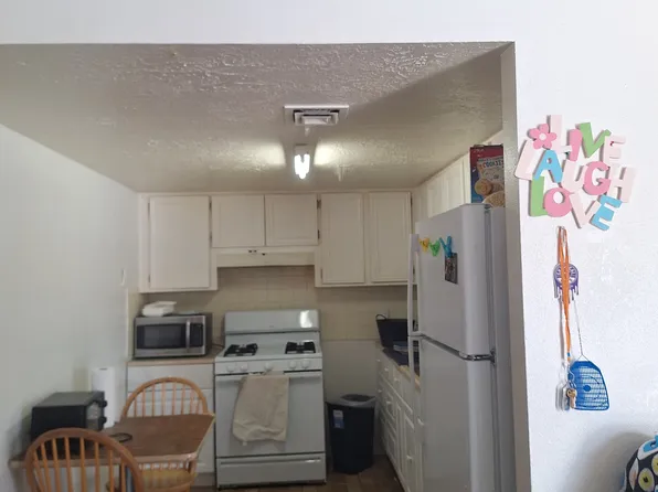 1703 Farmington Ave APT 4, Farmington, NM 87401
