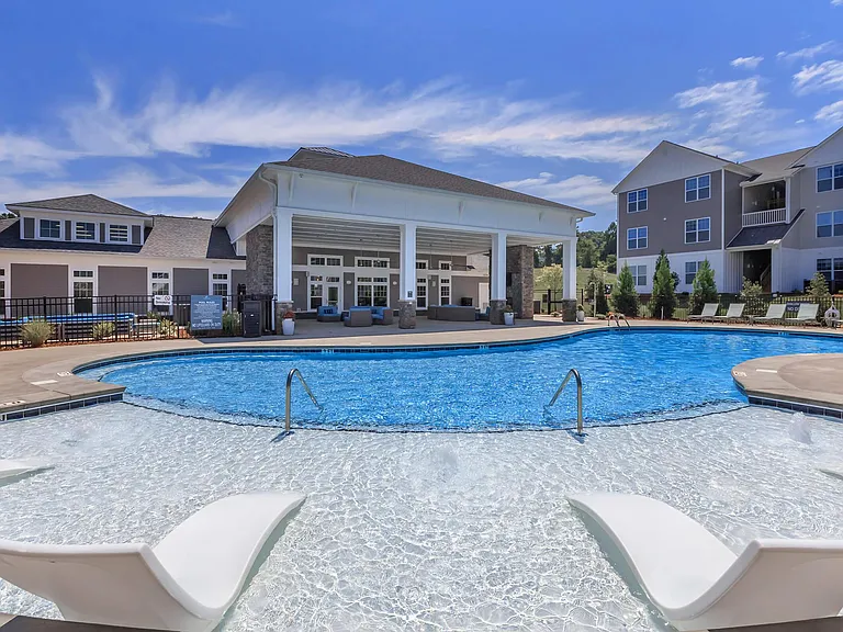 Riverstone Apartments at Long Shoals — Photo 94