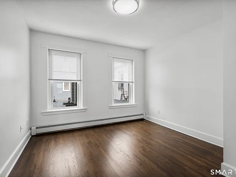 187 Bank St #302 — Photo 10