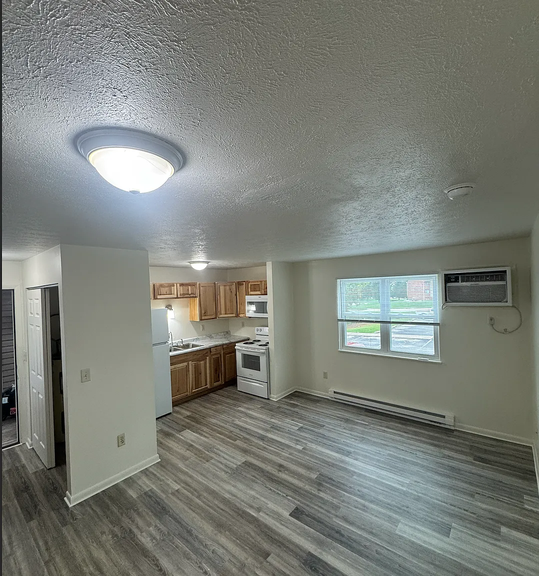 934 Buckeye Ave — Photo 2