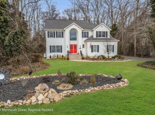 33 Sloop Creek Rd, Bayville, NJ 08721