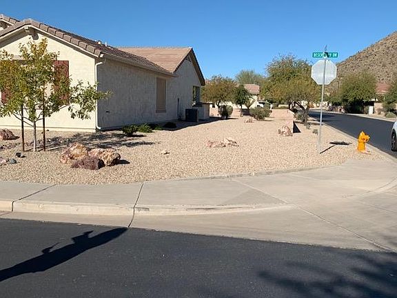 4th image of 992 W Desert Lily Dr