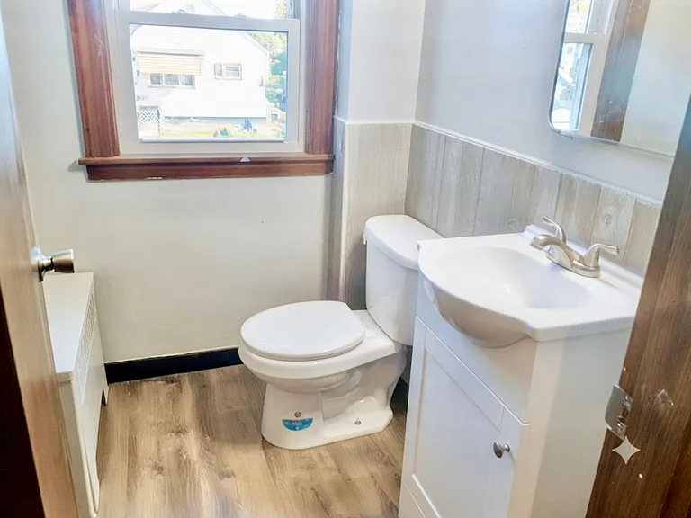 1125 Smith St — Photo 5