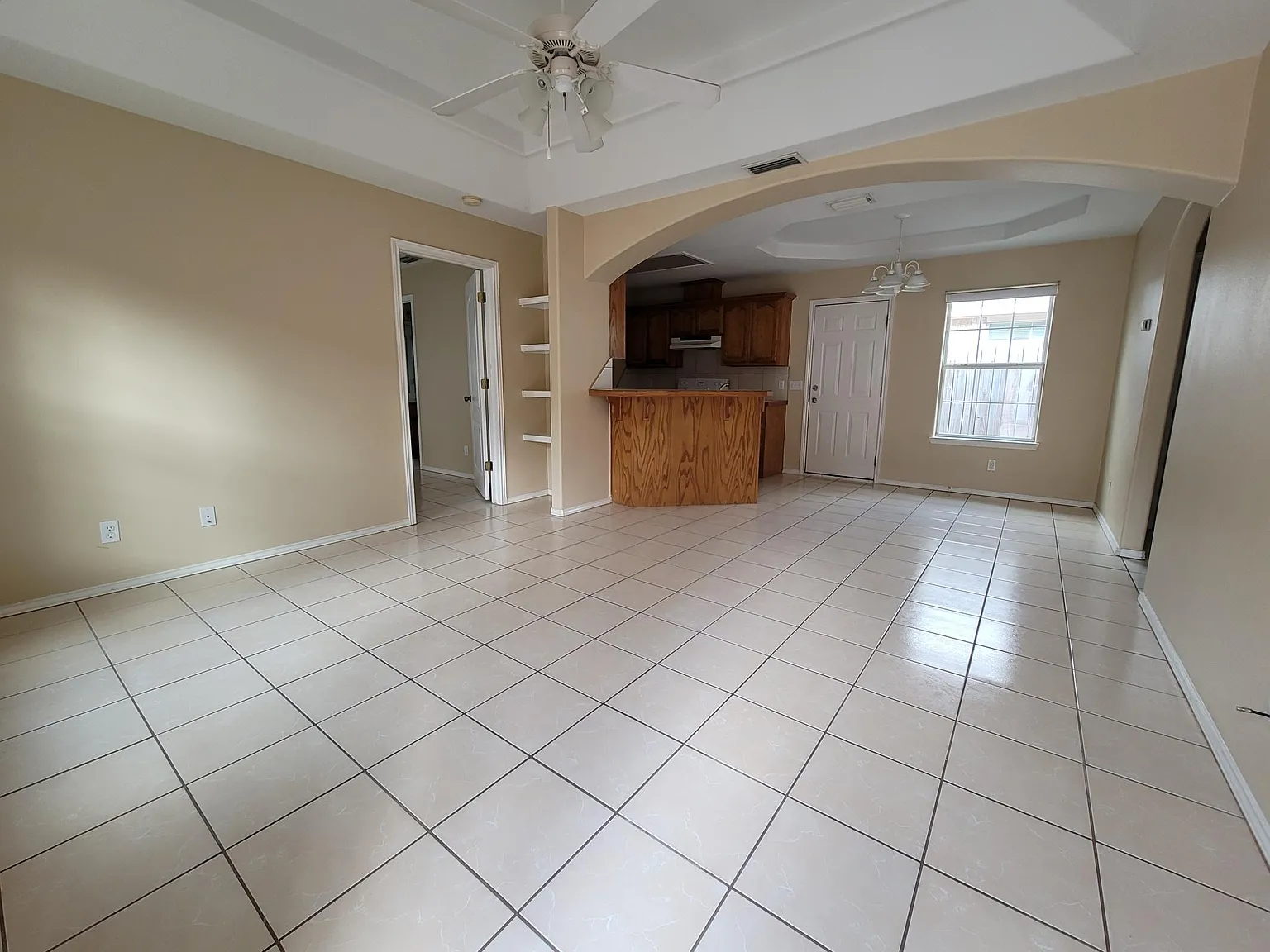 2 bed, 957 sqft, $800 — Photo 3