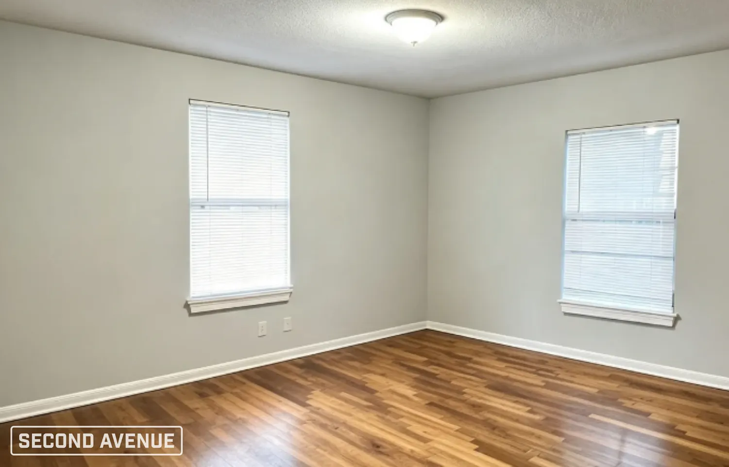 3 bed, 1.0 bath, 1100 sqft, $1,195 — Photo 2