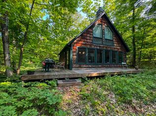 28208 Island Wood Rd, Beaver Island, MI 49782