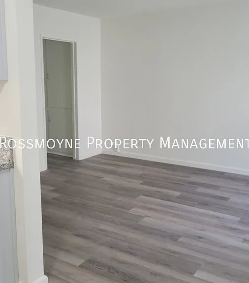 405 E Harvard St #D — Photo 2
