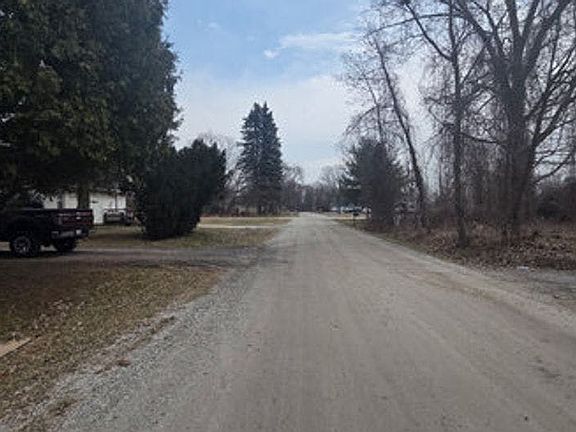 4th image of 3338 Little St