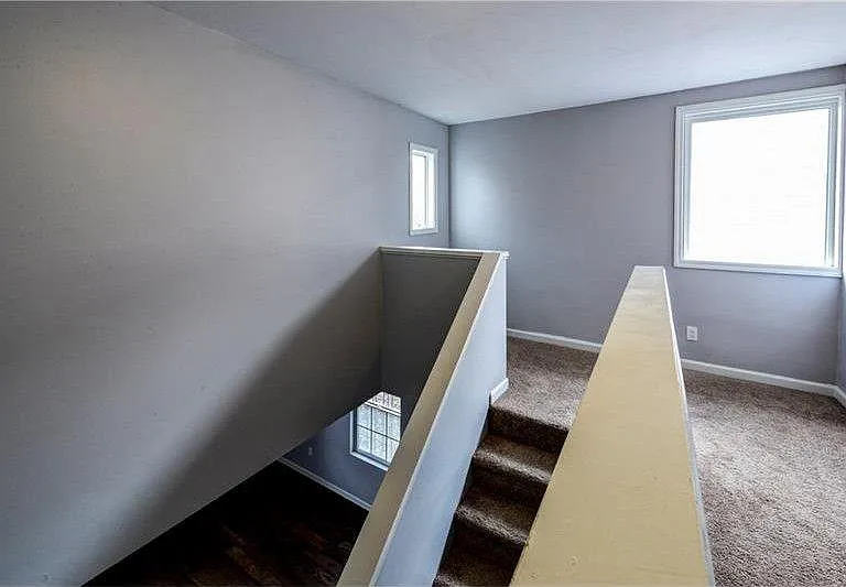 993 Washington St SW — Photo 16