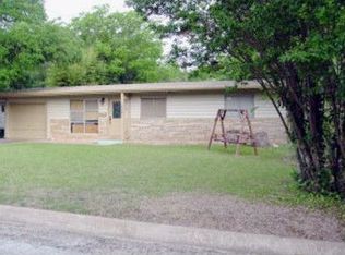 406 Galbraith Ave, Kerrville, TX 78028