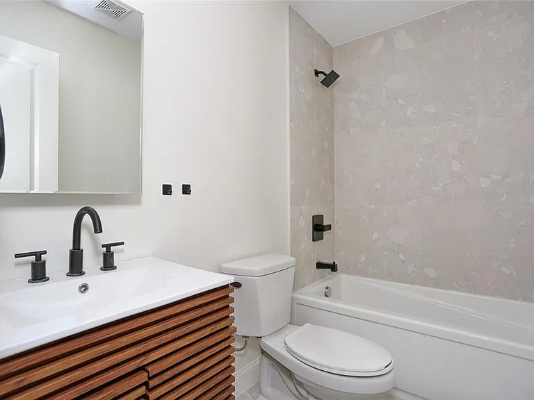 1097 Route 211 W — Photo 26