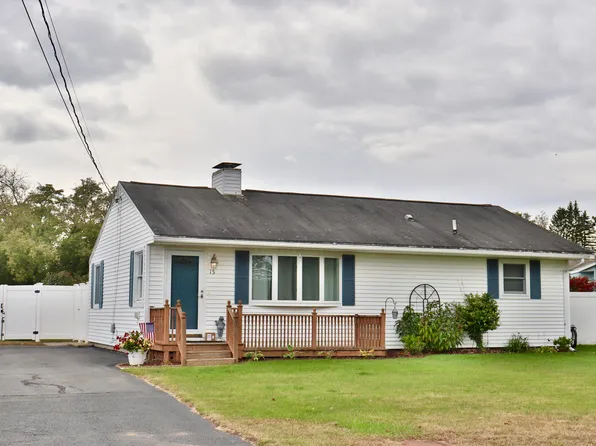 15 Locust Dr, Peru, NY 12972