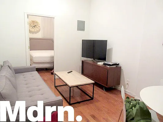 Rented by Mdrn Residential | media 21