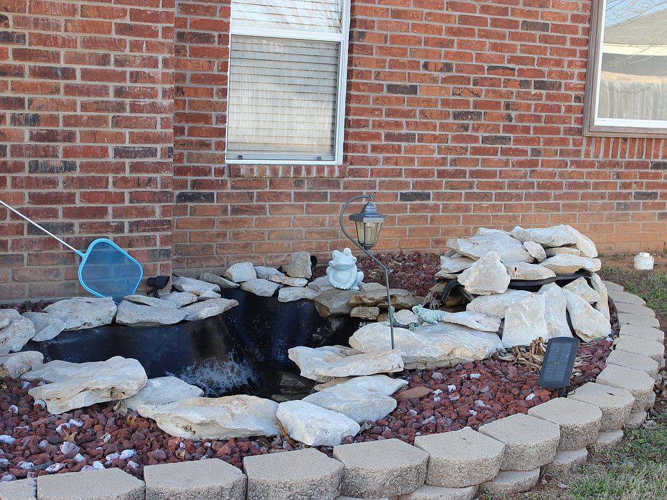 1st image of 409 Swenson St