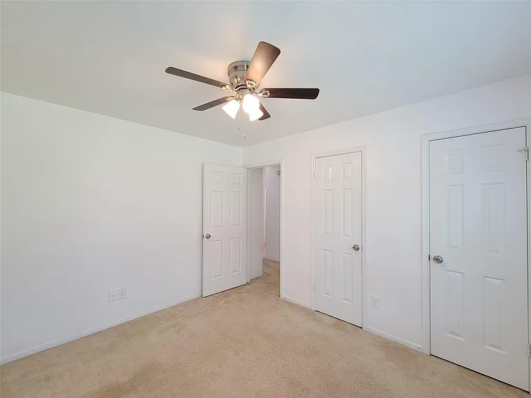 16807 Sussex Dr — Photo 13