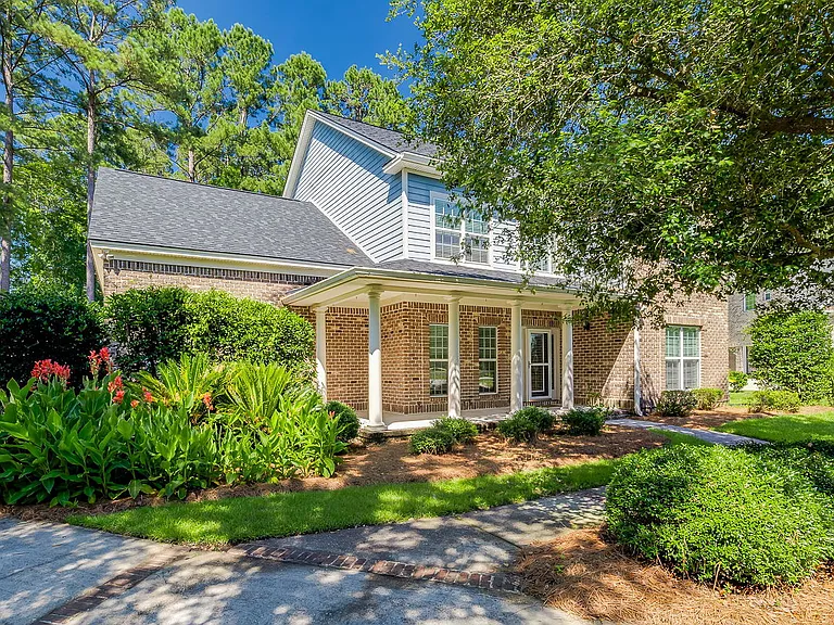 23 Lake Heron Ct W — Photo 3