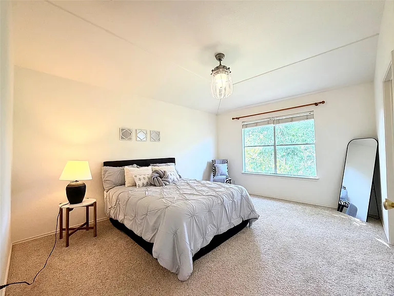 9802 Copper Creek Dr — Photo 23