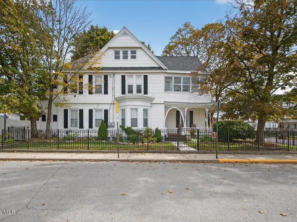 20 Saratoga Avenue, Mechanicville, NY 12118