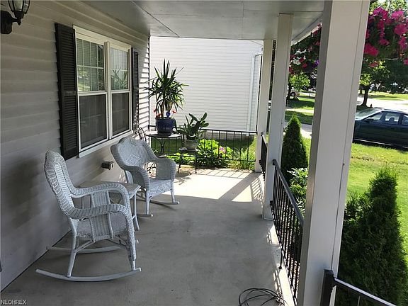4th image of 13569 Foxcroft Dr