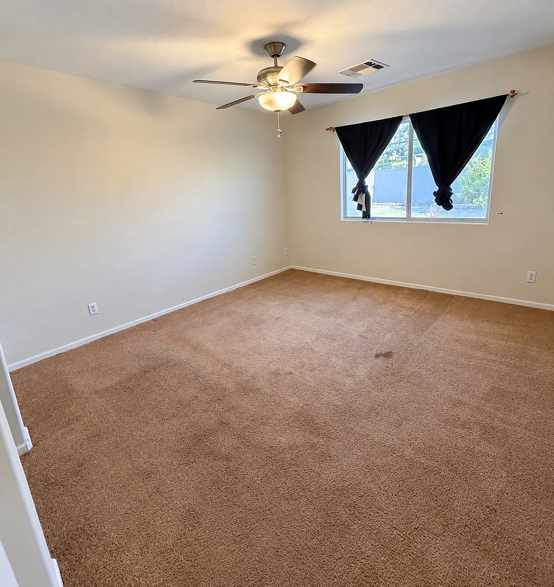 3 bed, 1595 sqft, $2,100 — Photo 4