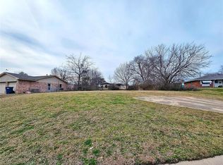 7 Navajo Cir #7, Shawnee, OK 74801