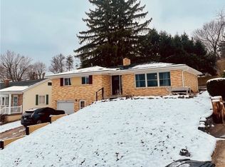 104 Pembroke Rd, Steubenville, OH 43953