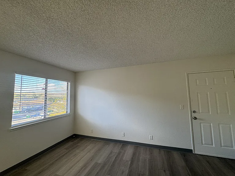 3601 Gypsum Rd #2 — Photo 12