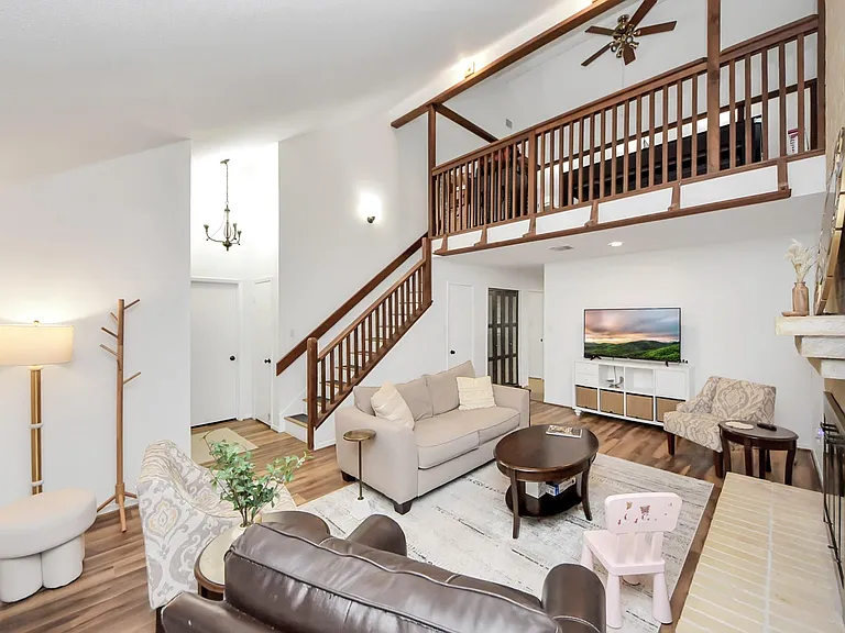 18 N Deerfoot Cir — Photo 8