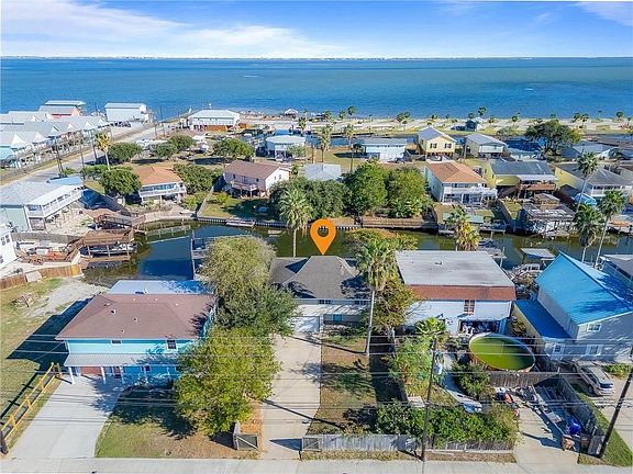 3rd image of 3117 Laguna Shores Rd