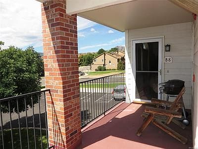 Private Entrance w/Beautiful Views from Front Porch!