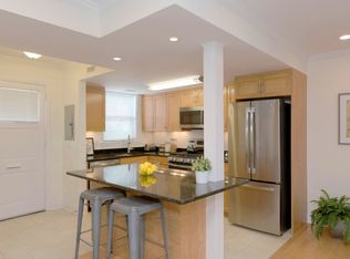 537 Vfw Pkwy #V, Chestnut Hill, MA 02467