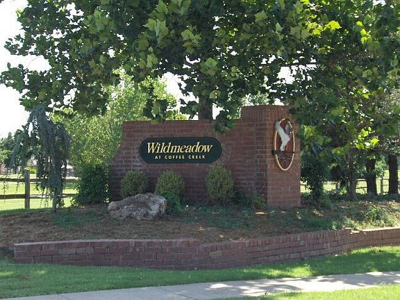 Neighborhood Entrance