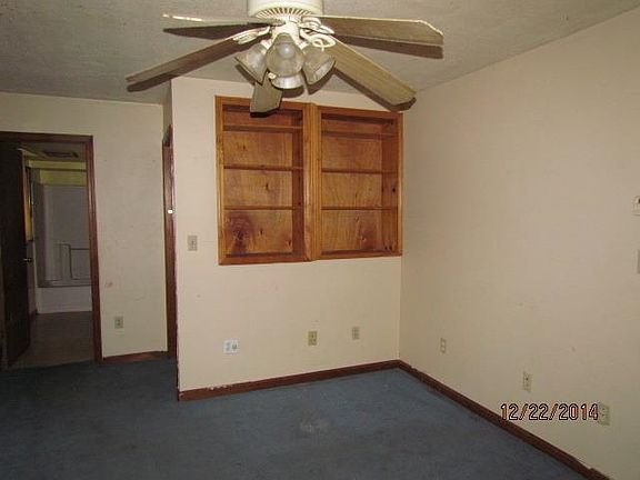 4th image of 2305 E Michigan St