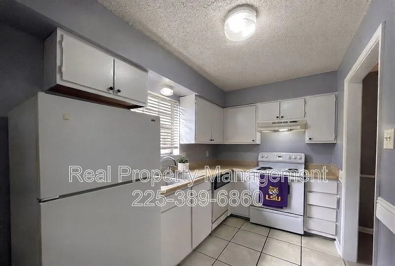 2 bed, 1.5 bath, 1050 sqft, $975 — Photo 4