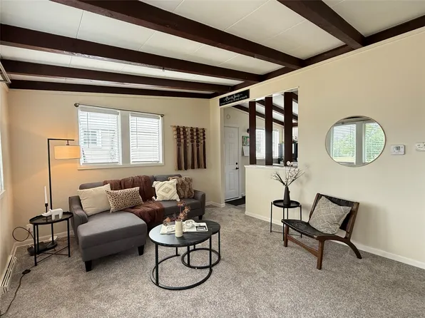 2216 Lay St, Des Moines, IA 50317