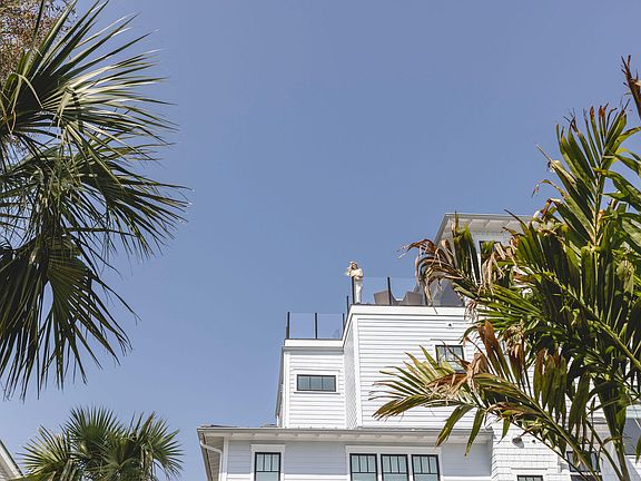 2nd image of 153 Gulf Point Rd