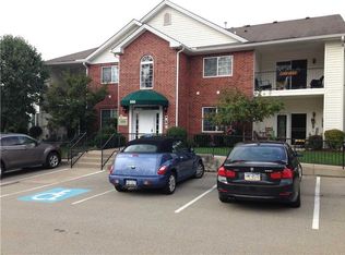 550 Hidden Ridge Ct APT 302, South Park, PA 15129