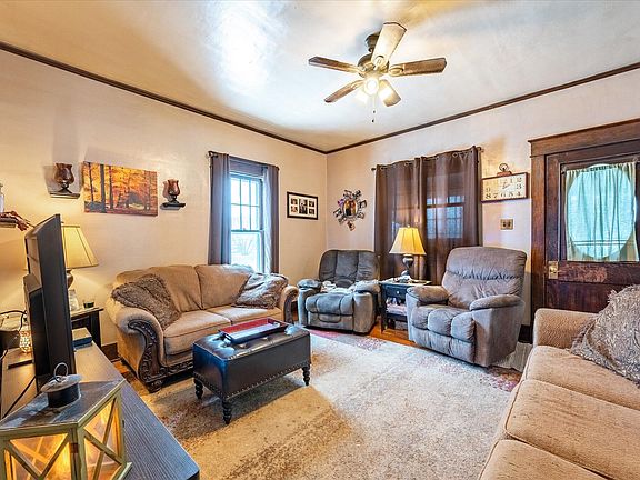 2nd image of 202 Y St