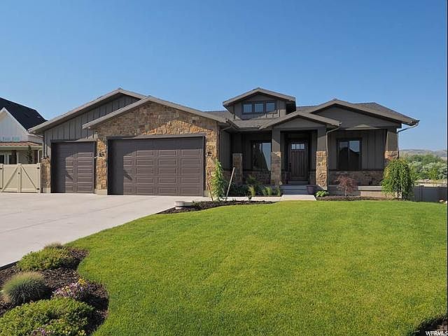 1st image of 1433 W Black Wulff Dr