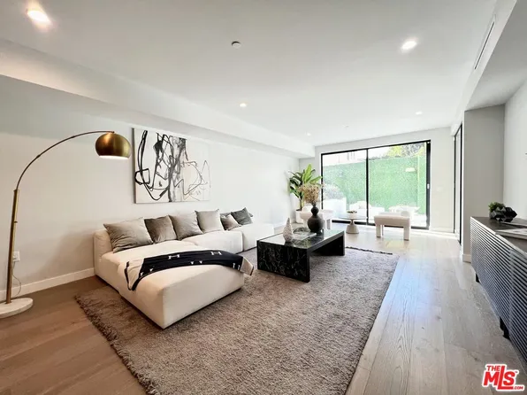 1017 N Croft Ave #102, Los Angeles, CA 90069