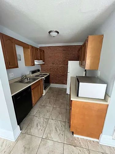 500 Howe Ave Photo 1