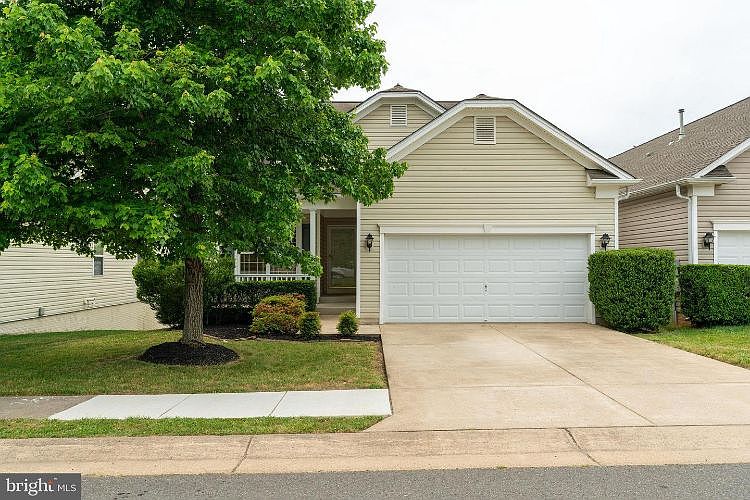 1st image of 27 Norwood Ln