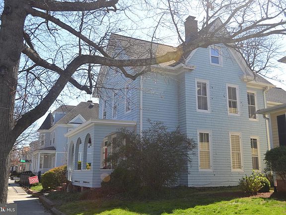 3rd image of 118 Goldsborough St